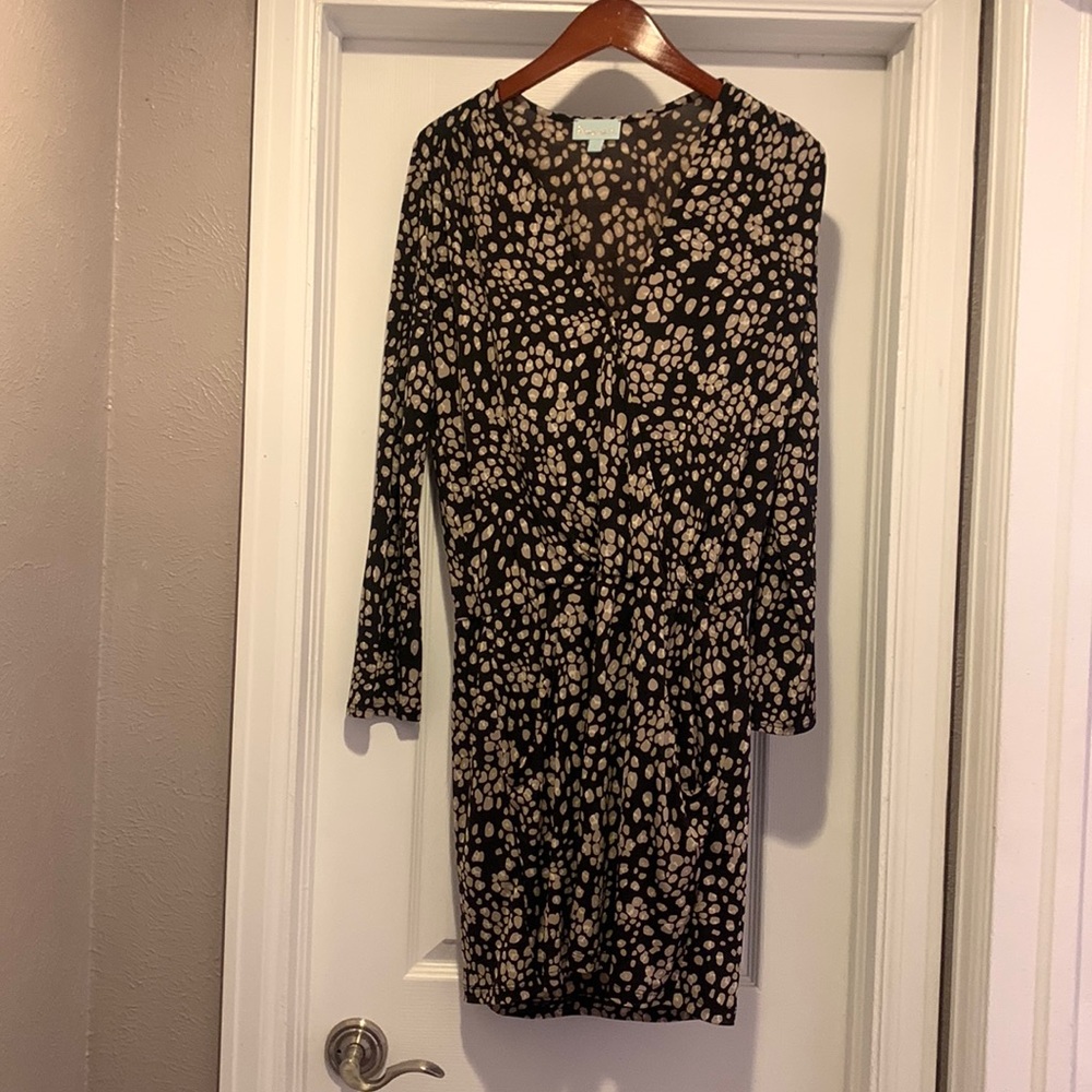 Veronica M V Neck Long Sleeve Leopard Dress